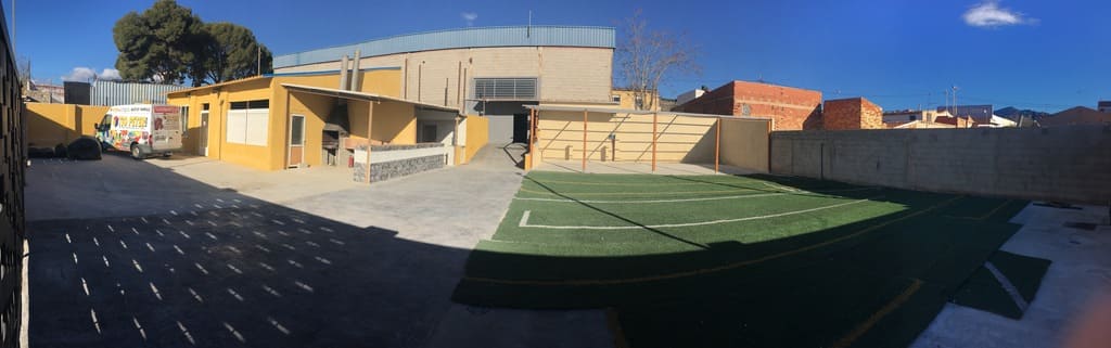 alquiler local con jardín para eventos al aire libre