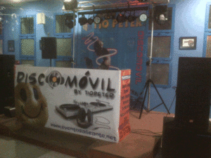 Discomóvil en Comparsa Moros Realistas de Elda – Sonido y Luz, con Dj