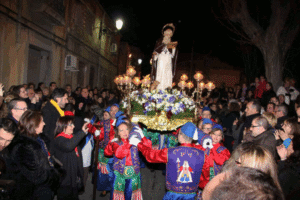 Momento en el desfile con San Antón.