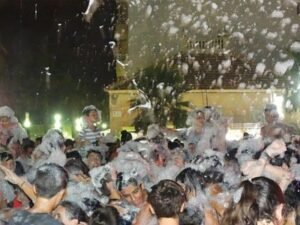 Fiesta en la Mata- Cañón de Espuma