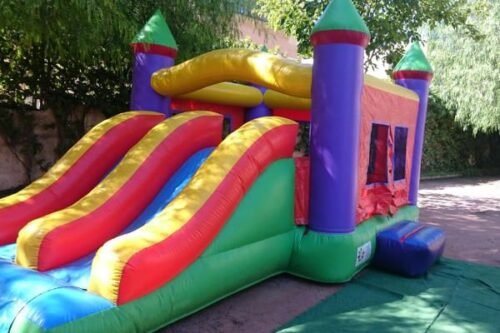 Colchoneta hinchable con tobogan en Alicante y Murcia