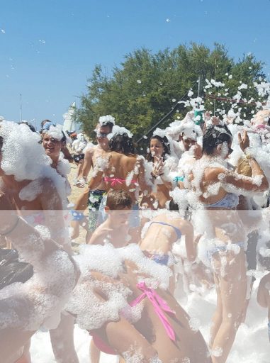 Fiesta de la espuma con Hinchables acuáticos en Alicante y Murcia