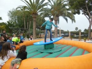 Alquiler simulador de surf infantil en Alicante y Murcia