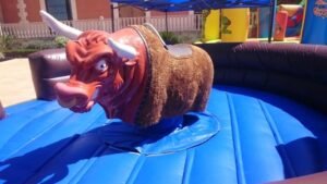 Alquiler de Bufalo mecánico para fiestas infantiles Alicante y Murcia