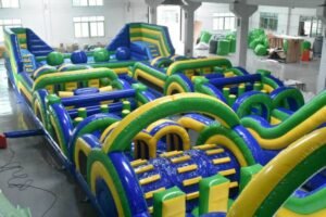 Circuito hinchable de obstaclos, pista americana para fiestas en Alicante