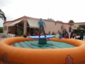 Alquiler simulador de surf para cumpleaños en Alicante y Murcia