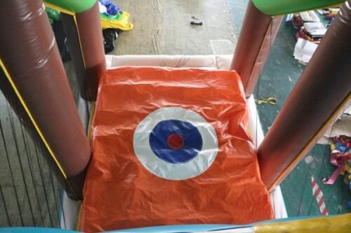 Alquiler colchoneta hinchable y juegos deportivos