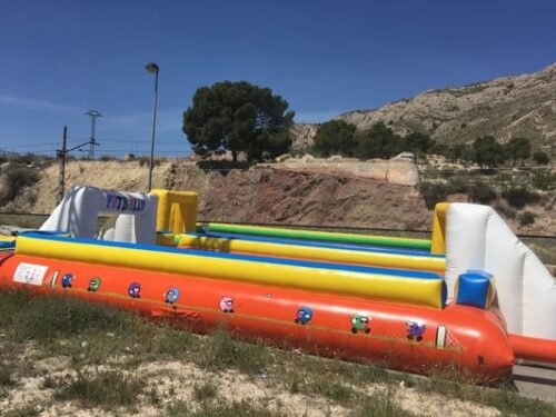 Alquiler futbolin humano para Fiestas infantiles