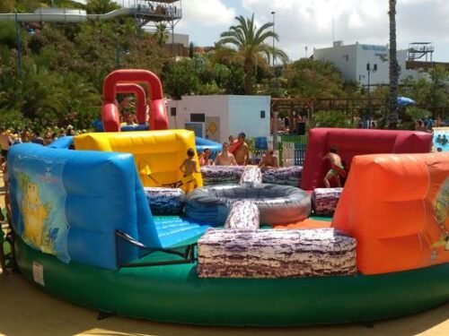 Alquiler hinchable deportivo wipeout en Alicante