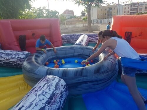 Alquiler castillos hinchables y deportivos en Alicante y Murcia
