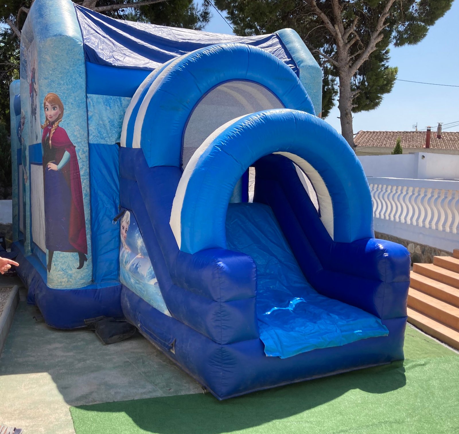 tobogán frozen para fiestas infantiles