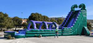 alquiler hinchables acuáticos y toboganes de agua en Alicante