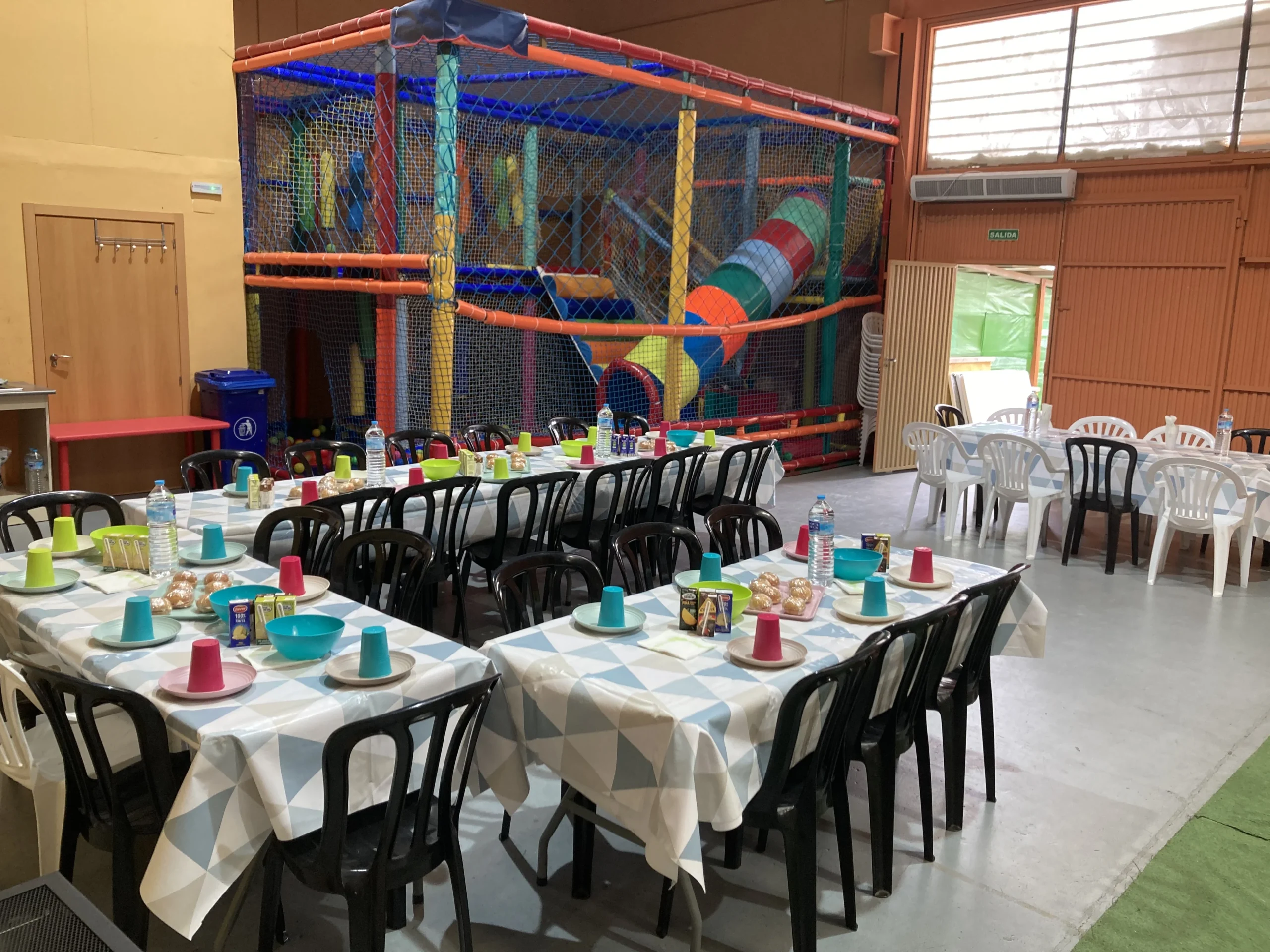 local con merienda para cumpleaños infantiles en Elda.