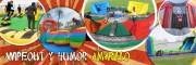 Hinchables deportivos, wipeout, humor amarillo, Alicante y Murcia
